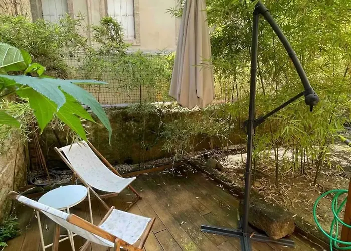 Lägenhet Un Jardin Place De La Comedie